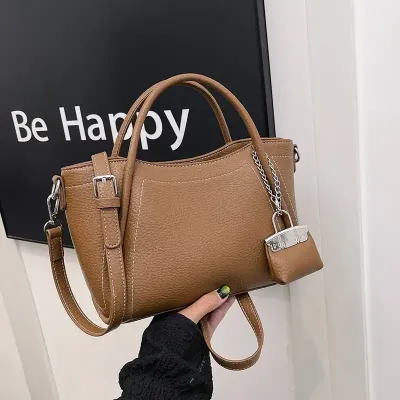 TRENDY CROSSBODY HANDBAG